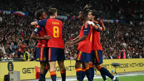 İspanya, Wembley'de İngiltere'yi 3-2 yendi: Yamal, Baena ve Oyarzabal golcü