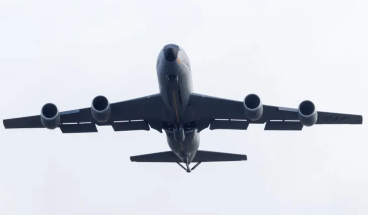 Irak'ta ABD'ye Ait KC-135 Yakıt İkmal Uçağı Düştü Irak'ta ABD'ye Ait KC-135 Yakıt İkmal Uçağı Düştü