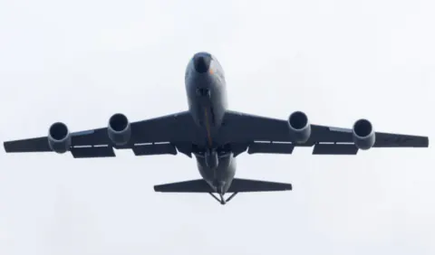 Irak'ta ABD'ye Ait KC-135 Yakıt İkmal Uçağı Düştü