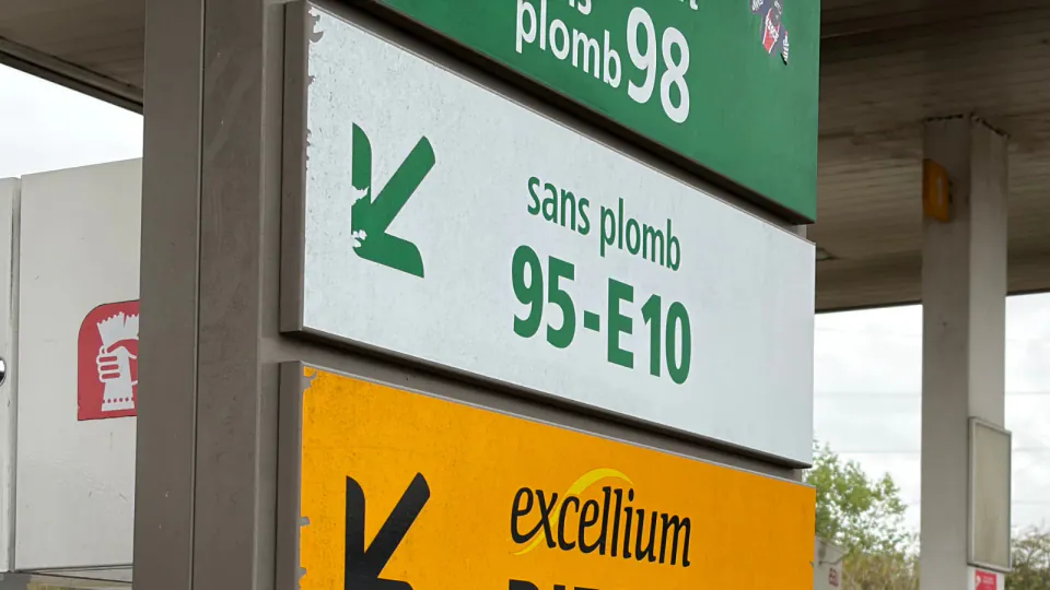 Fransa'da SP95-E10 Fiyatları: Ortalama 2,13 Euro, En Ucuz İstasyonlar 1,99 Euro'dan Satıyor görseli