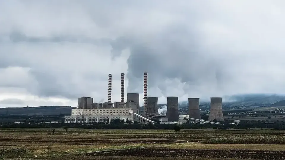 AB'den Enerji Dönüşüm Hamlesi: Elektrifikasyon Oranı %46'ya Çıkarılıyor görseli