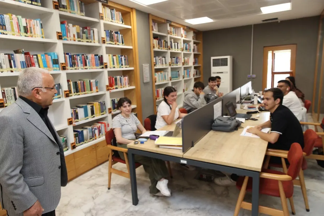 Ordu'daki iki kütüphane 207 bin ziyaretçi ağırladı: Gençler için yeni çalışma alanları Ordu'daki iki kütüphane 207 bin ziyaretçi ağırladı: Gençler için yeni çalışma alanları