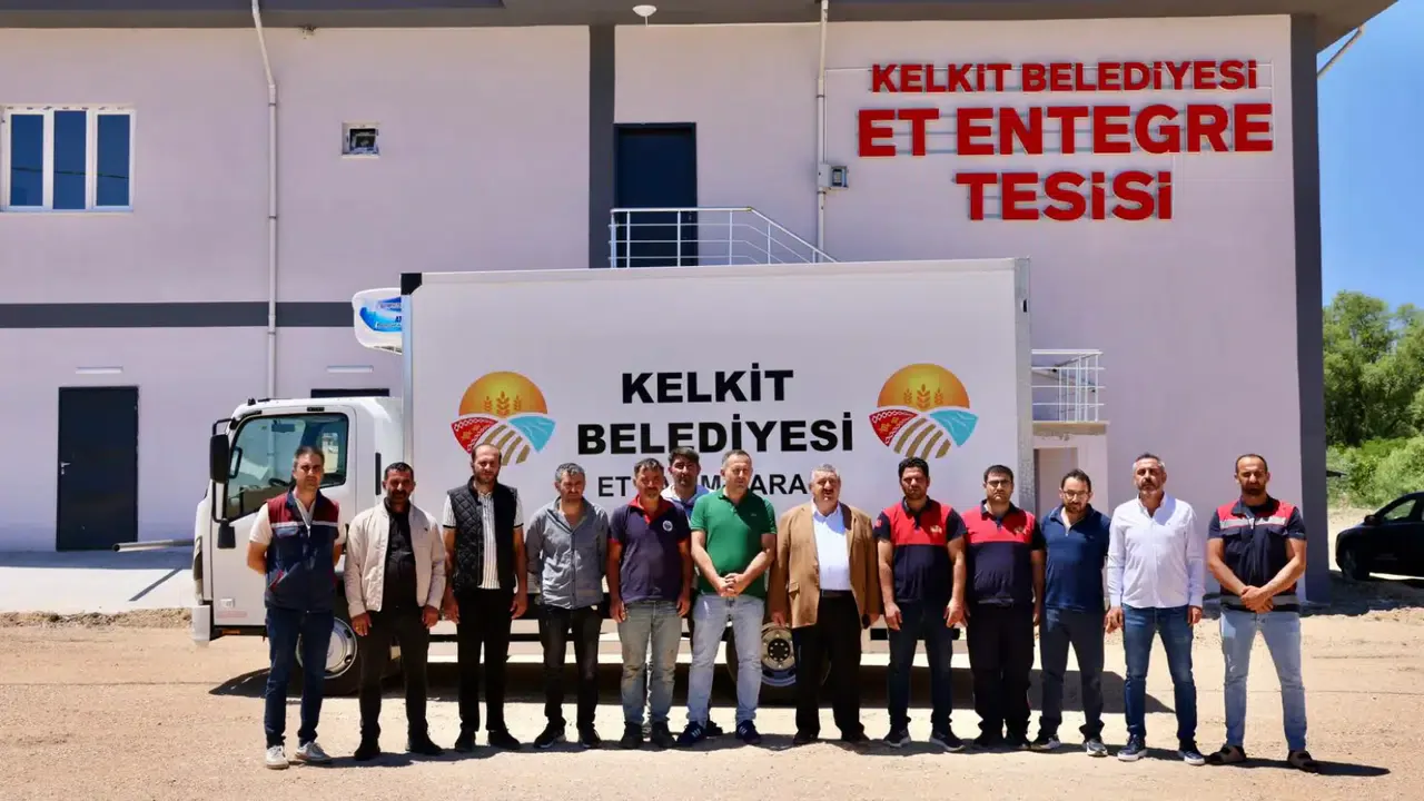Kelkit Belediyesi'nden Et Entegre Tesisine Modern Nakil Hamlesi Kelkit Belediyesi'nden Et Entegre Tesisine Modern Nakil Hamlesi