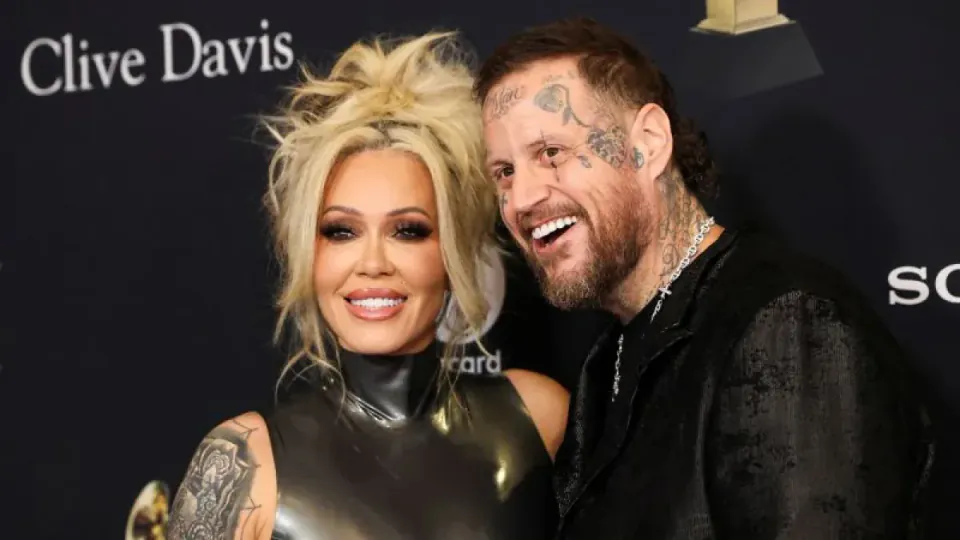 Jelly Roll ve Bunnie Xo Boşanıyor: On Yıllık İlişki Sona mı Eriyor? görseli