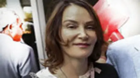 Aslı Baykal'dan CHP'ye Şok Sözler: Özel ve İmamoğlu Hakkında Ne Dedi?
