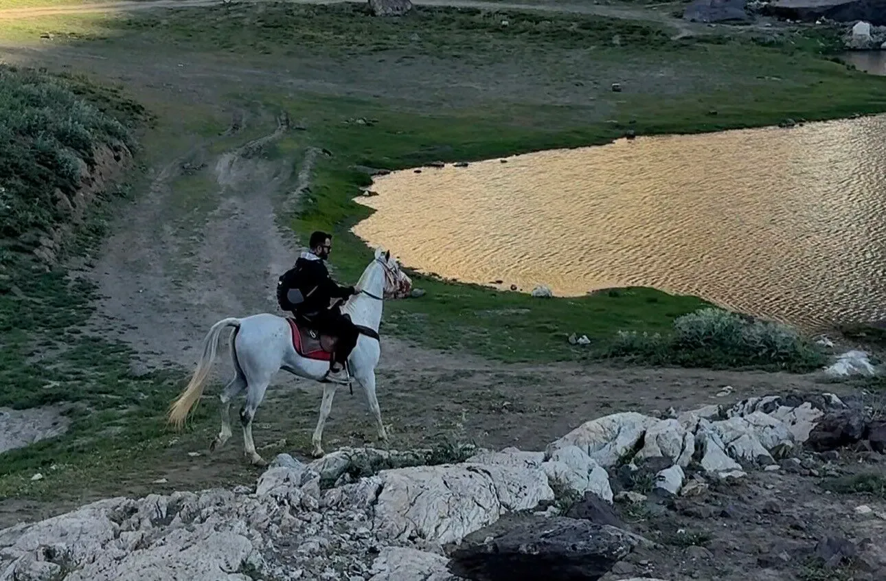 YEKDASDER'atlı ekibi Cilo-Sat buzullarında: "Turizm potansiyeli devasa" YEKDASDER'atlı ekibi Cilo-Sat buzullarında: "Turizm potansiyeli devasa"
