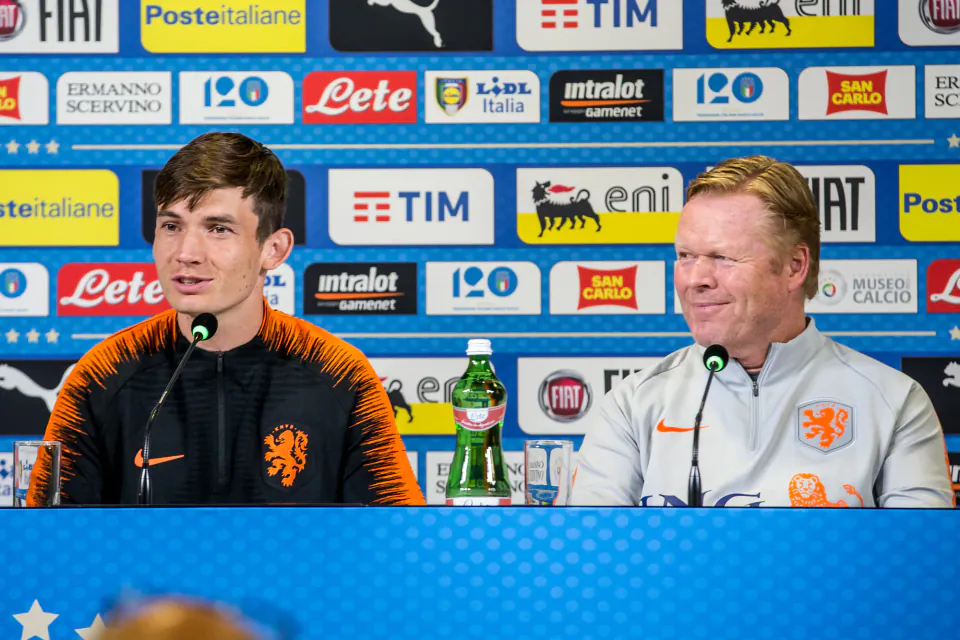 Marten de Roon'dan Koeman'a Dünya Kupası Resti: İstikrar mı, Gençleşme mi? görseli