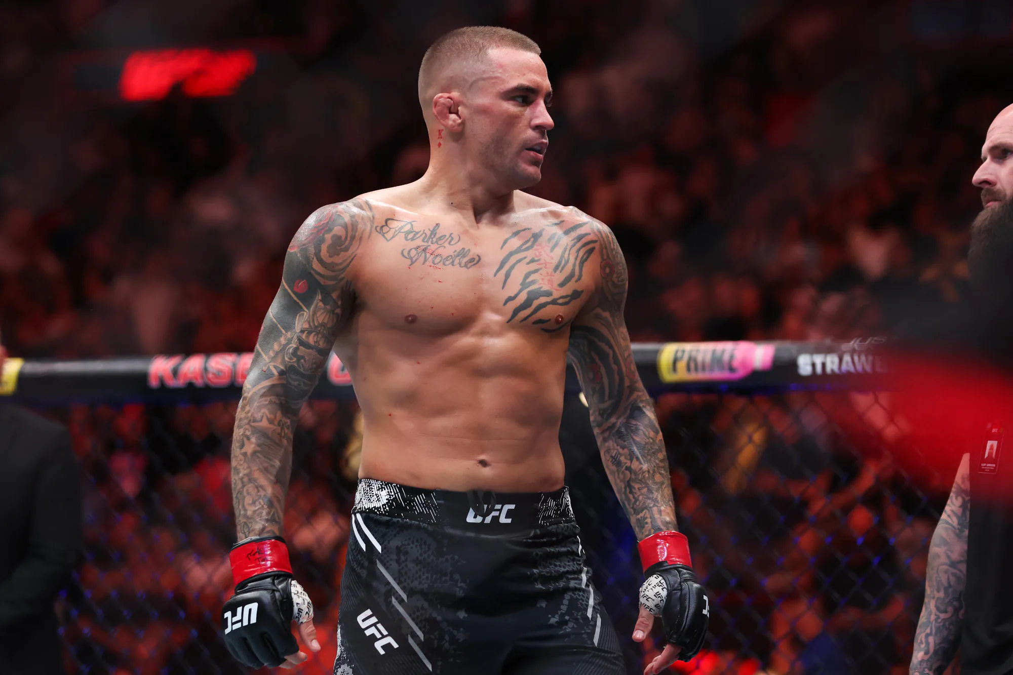 Dustin Poirier'den Emeklilik Kararını Sorgulatan Gaethje Hamlesi Dustin Poirier'den Emeklilik Kararını Sorgulatan Gaethje Hamlesi