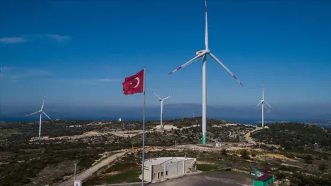 Fransa'nın Enerji Dönüşümü: Nükleer Bağımlılık ve Elektrik Stratejisi
