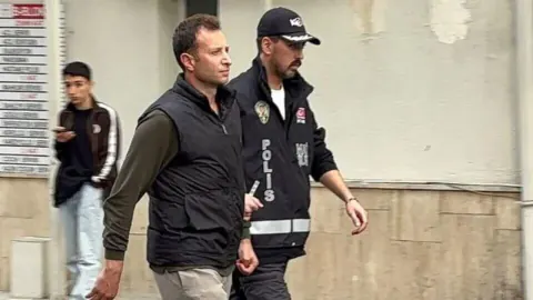 Hakem Yasin Kol tutuklama talebiyle hakim karşısına çıktı