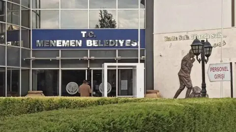 Menemen Belediyesi 37 Taşınmazı Satışa Çıkardı: Toplam Bedel 323 Milyon TL