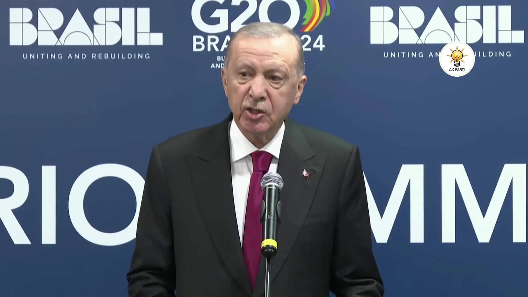 Cumhurbaşkanı Erdoğan: Bölgedeki Çatışmalar Sonrası Ekonomik İyileşme Hızlanacak Cumhurbaşkanı Erdoğan: Bölgedeki Çatışmalar Sonrası Ekonomik İyileşme Hızlanacak