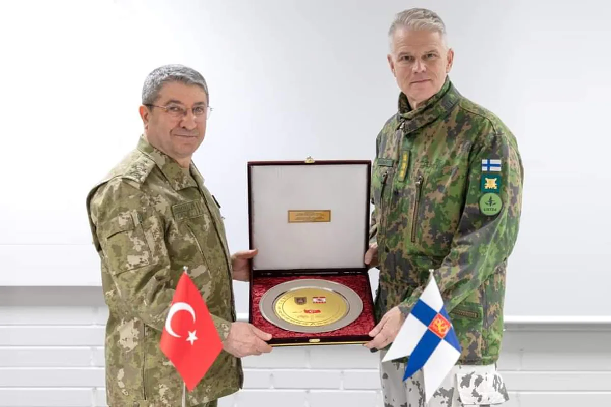 Orgeneral Bayraktaroğlu Finlandiya'da Resmi Temaslarda Bulundu Orgeneral Bayraktaroğlu Finlandiya'da Resmi Temaslarda Bulundu
