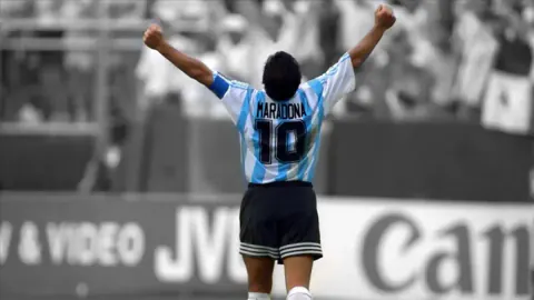 Azteca'nın Ruhu ve Maradona'nın Mirası: 1986 Dünya Kupası
