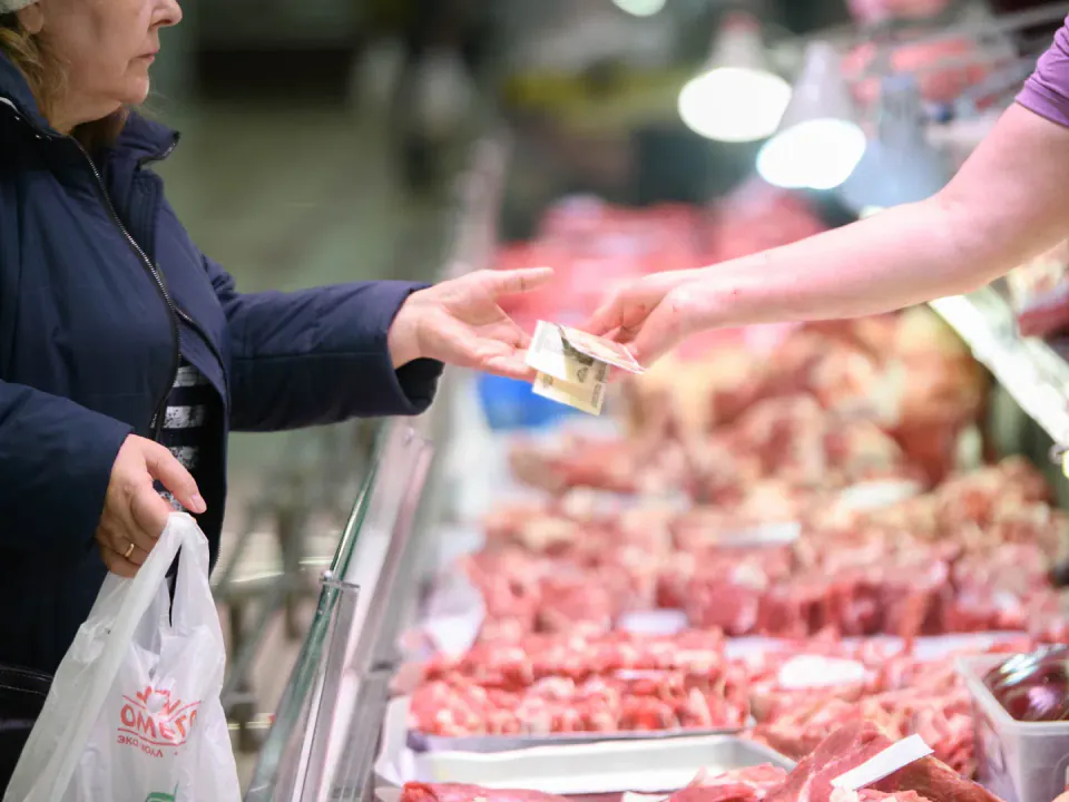 Rusya'da Domuz Eti Satışları %13 İvmelenirken Kuş Eti Talebi Düştü görseli