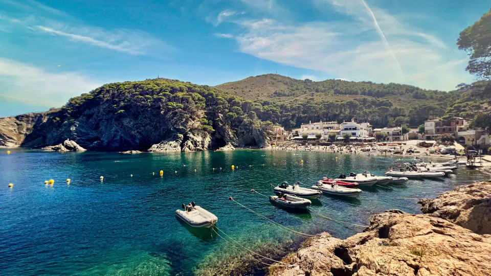 Marbella'yı Tahtından İndiren Gizli Cennet: İspanya'nın Saklı Costası görseli