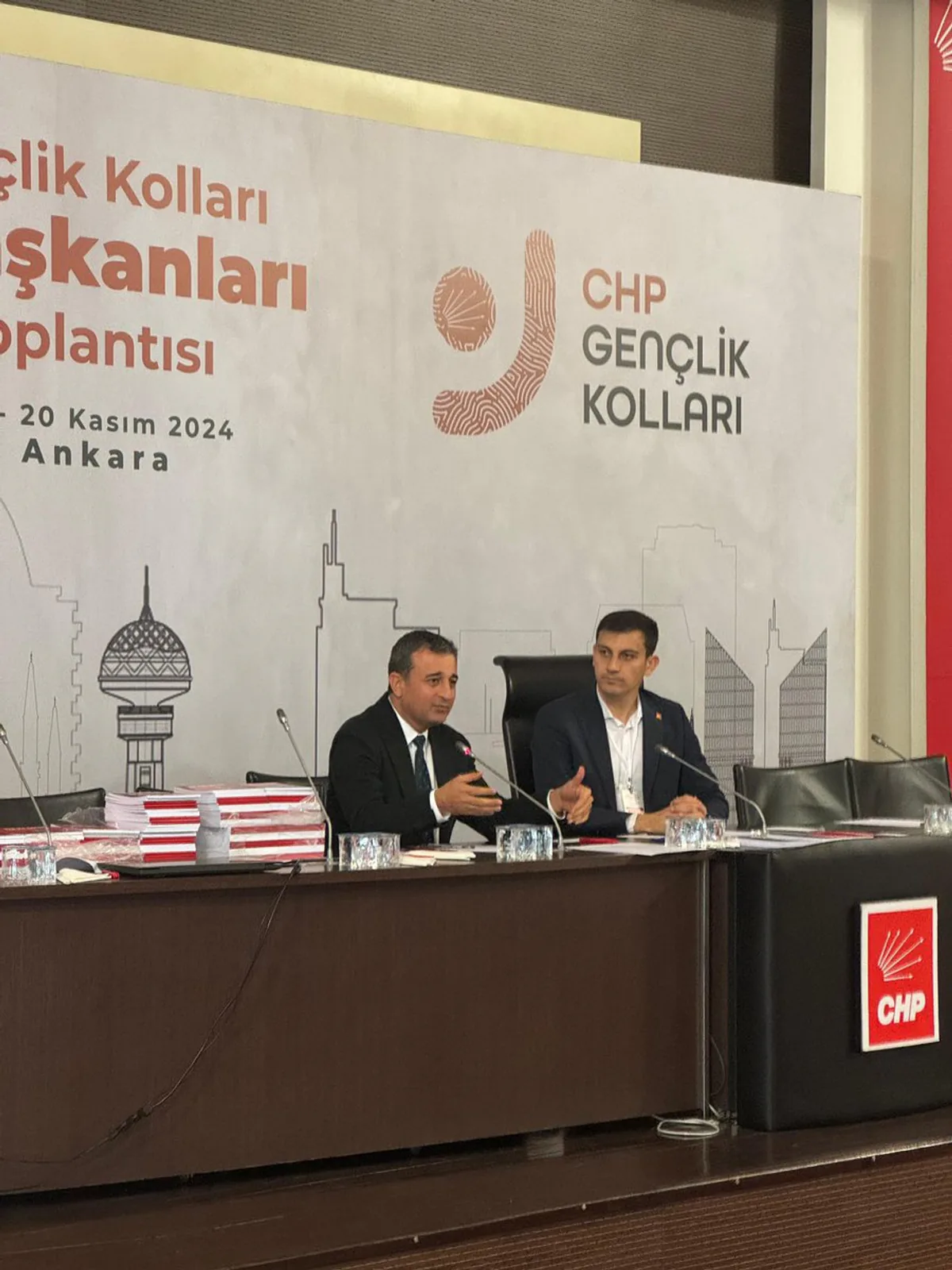 CHP Gençlik Kolları İl Başkanları Toplantısı Gerçekleşti CHP Gençlik Kolları İl Başkanları Toplantısı Gerçekleşti
