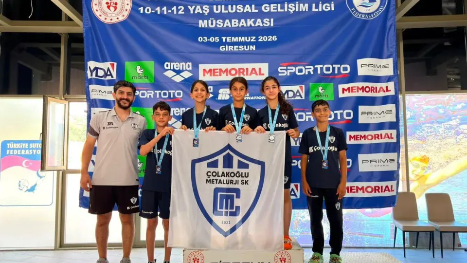 Çolakoğlu Metalurji Yüzücüleri Giresun'da Parladı: 4 Sporcu Final Yolunda görseli