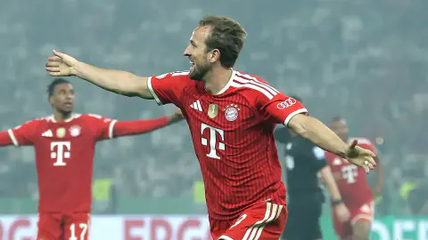 Bayern Münih, DFB-Pokal Finalinde Stuttgart'ı Devirerek Kupayı Müzesine Götürdü