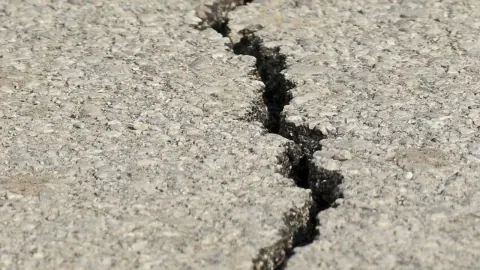 Orta Atlantik Sırtı'nda 6.6 Büyüklüğünde Deprem: Tsunami Riski Var mı?