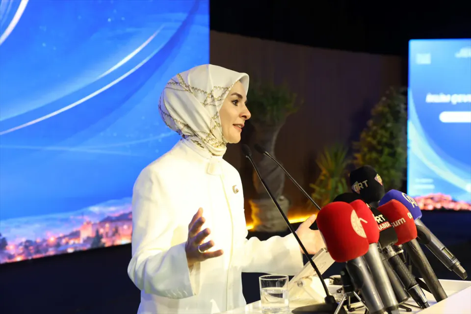Gaziantep'te Yöneten Kadın Liderler Forumu: İklim krizinde kadın liderliği merkeze alındı görseli