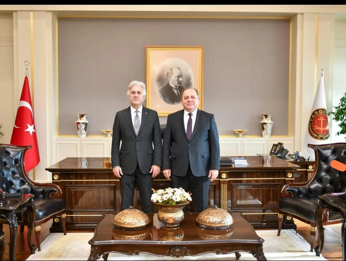 Devlet Tiyatroları Genel Müdürü, Yargıtay Başkanı'nı Ziyaret Etti Devlet Tiyatroları Genel Müdürü, Yargıtay Başkanı'nı Ziyaret Etti