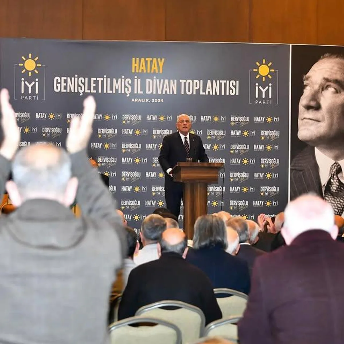 Hatay ve Kahramanmaraş'ta İl Divan Toplantıları Gerçekleştirildi Hatay ve Kahramanmaraş'ta İl Divan Toplantıları Gerçekleştirildi