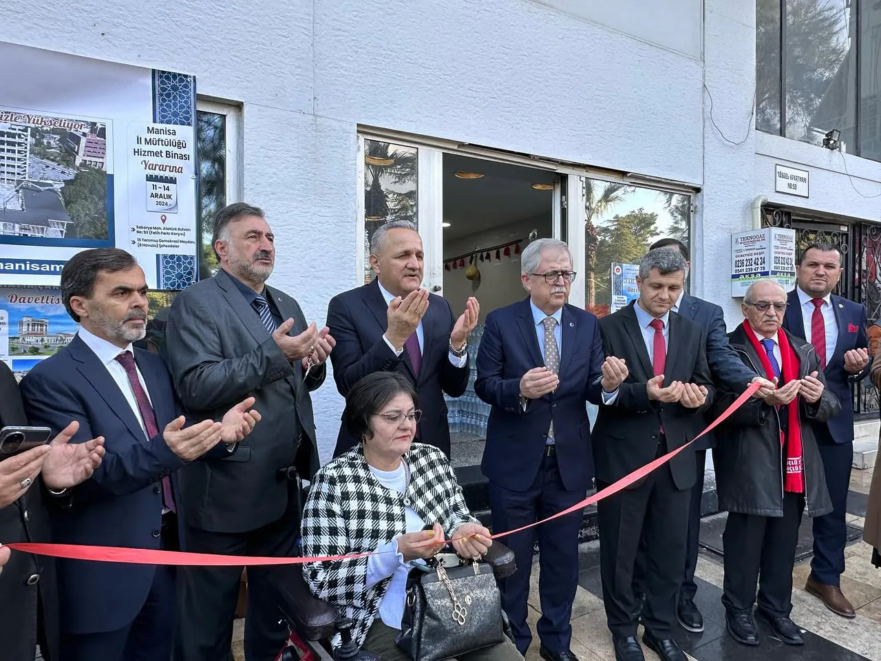 İyiliğe Gönüllü Ol Hayır Çarşısı Açıldı İyiliğe Gönüllü Ol Hayır Çarşısı Açıldı