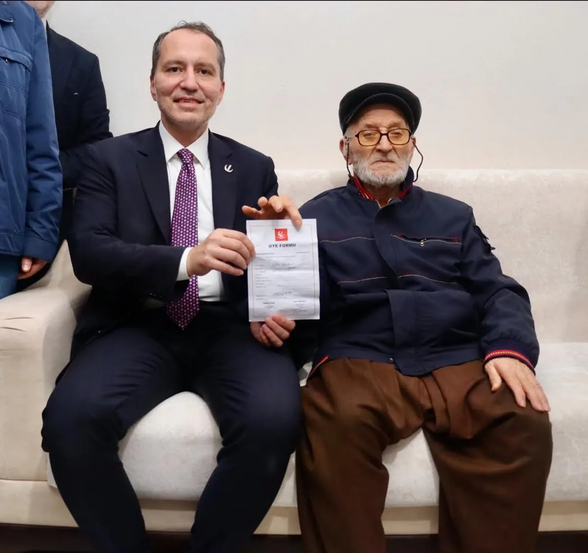 Yeniden Refah Partisi, 98 Yaşında Yeni Bir Üyeye Sahip! Yeniden Refah Partisi, 98 Yaşında Yeni Bir Üyeye Sahip!