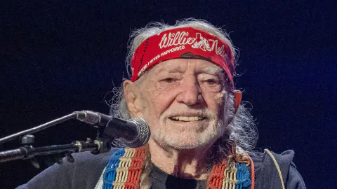 Willie Nelson 1960'lı fotoğraflarla şaşırttı: Sakalsız haliyle tanınmadı