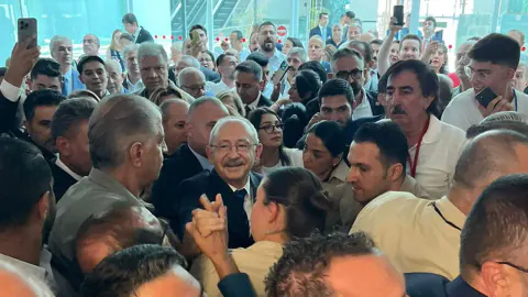 Kılıçdaroğlu İzmir'de: Esnaf, MYK toplantısı ve cezaevi ziyareti yoğun program