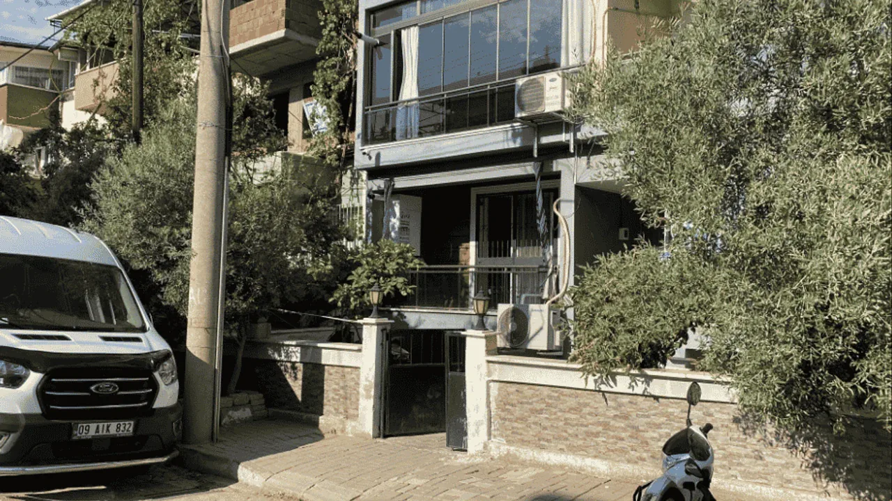 Nazilli'de ailevi tartışma silahlı saldırıyla sonuçlandı: Damat yaralandı Nazilli'de ailevi tartışma silahlı saldırıyla sonuçlandı: Damat yaralandı