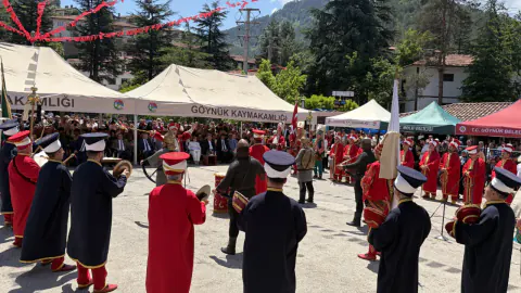 Göynük'te Akşemseddin Anma Günleri'ne yoğun ilgi: 28 bin kişilik ikram yapıldı