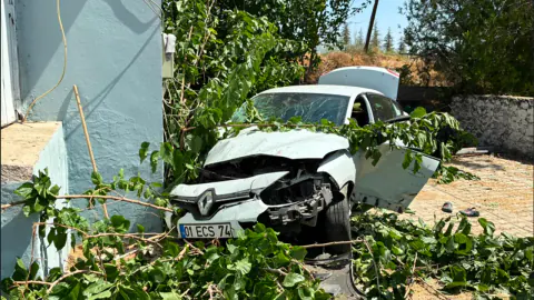 Konya'da İki Otomobilin Karıştığı Kazada 8 Yaralı
