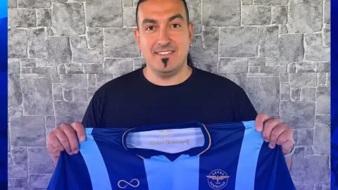 Erçağ Evirgen, Adana Demirspor'un Forma Kampanyasına Destek Oldu: "Vefa Bu Denir"