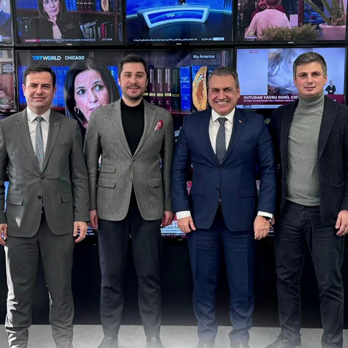 USHAŞ Genel Müdürü Behlül Ünver, TRT Genel Müdür Yardımcısı Ömer Faruk Tanriverdi'yi ziyaret etti USHAŞ Genel Müdürü Behlül Ünver, TRT Genel Müdür Yardımcısı Ömer Faruk Tanriverdi'yi ziyaret etti