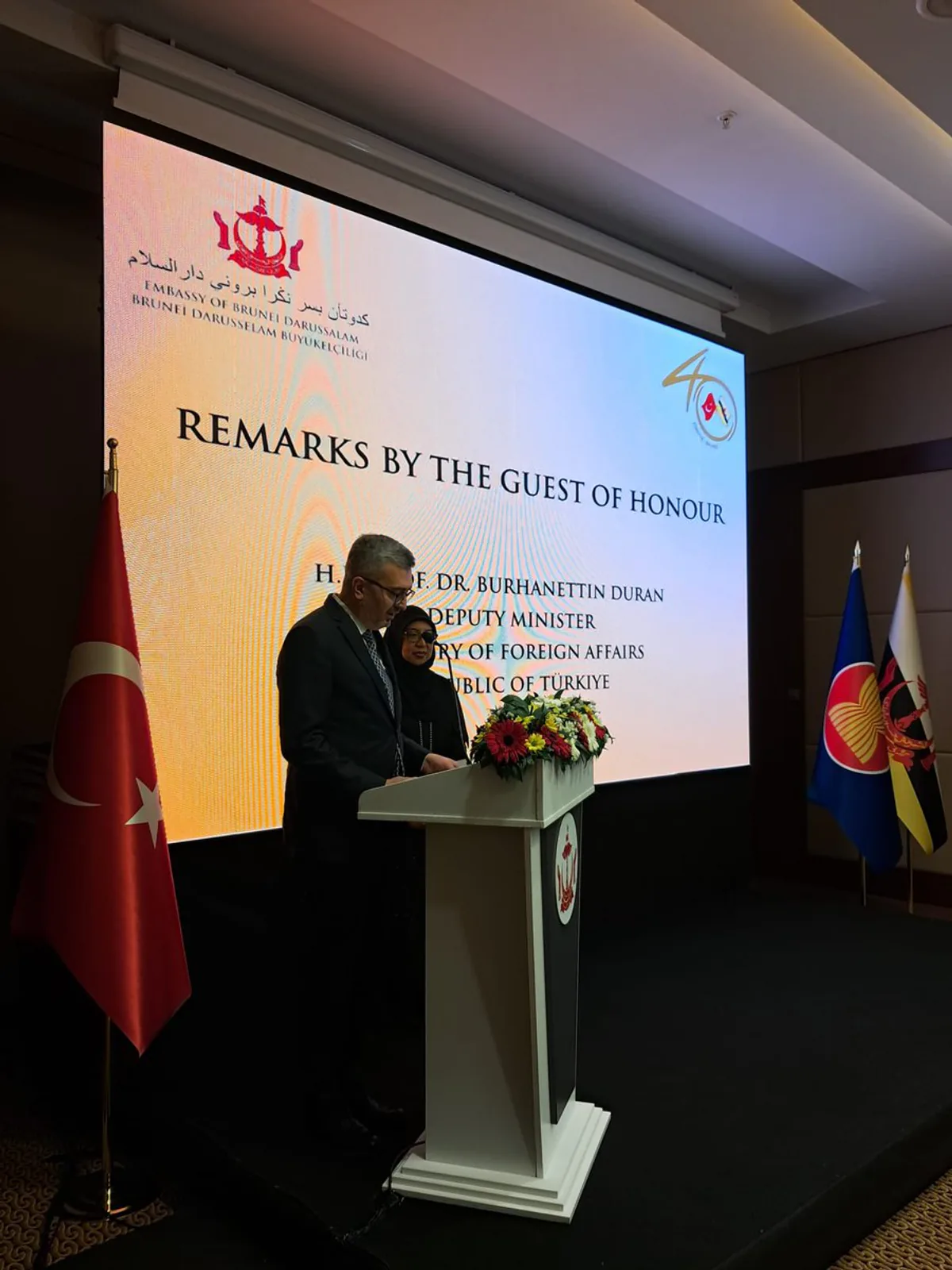 Bakan Yardımcısı Duran Türkiye-Brunei Diplomatik İlişkileri Etkinliğine Katıldı Bakan Yardımcısı Duran Türkiye-Brunei Diplomatik İlişkileri Etkinliğine Katıldı