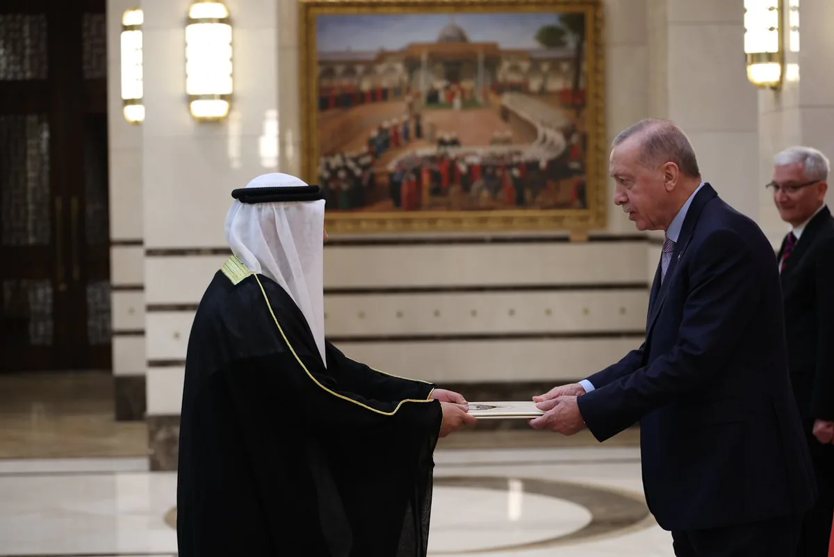 Cumhurbaşkanı Recep Tayyip Erdoğan, Kuveyt'in Yeni Büyükelçisini Kabul Etti Cumhurbaşkanı Recep Tayyip Erdoğan, Kuveyt'in Yeni Büyükelçisini Kabul Etti