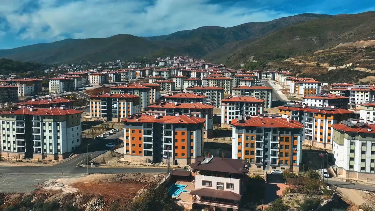 İskenderun'da Sahil Düzenlemesi ve Yenileme Projesi İskenderun'da Sahil Düzenlemesi ve Yenileme Projesi
