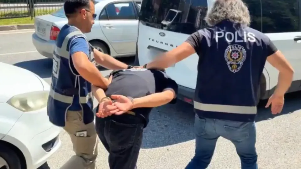 Hakkında 63 Yıl Hapis Cezası Bulunan Hırsızlık Hükümlüsü Yakalandı görseli