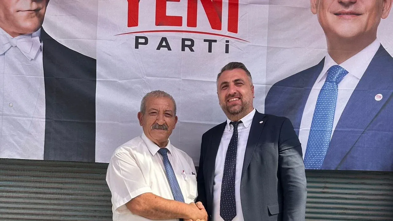 Yeni Parti Yüreğir'de İlçe Başkanlığı Seçimi Başladı: 1.800 Üye Sandık Başında Yeni Parti Yüreğir'de İlçe Başkanlığı Seçimi Başladı: 1.800 Üye Sandık Başında