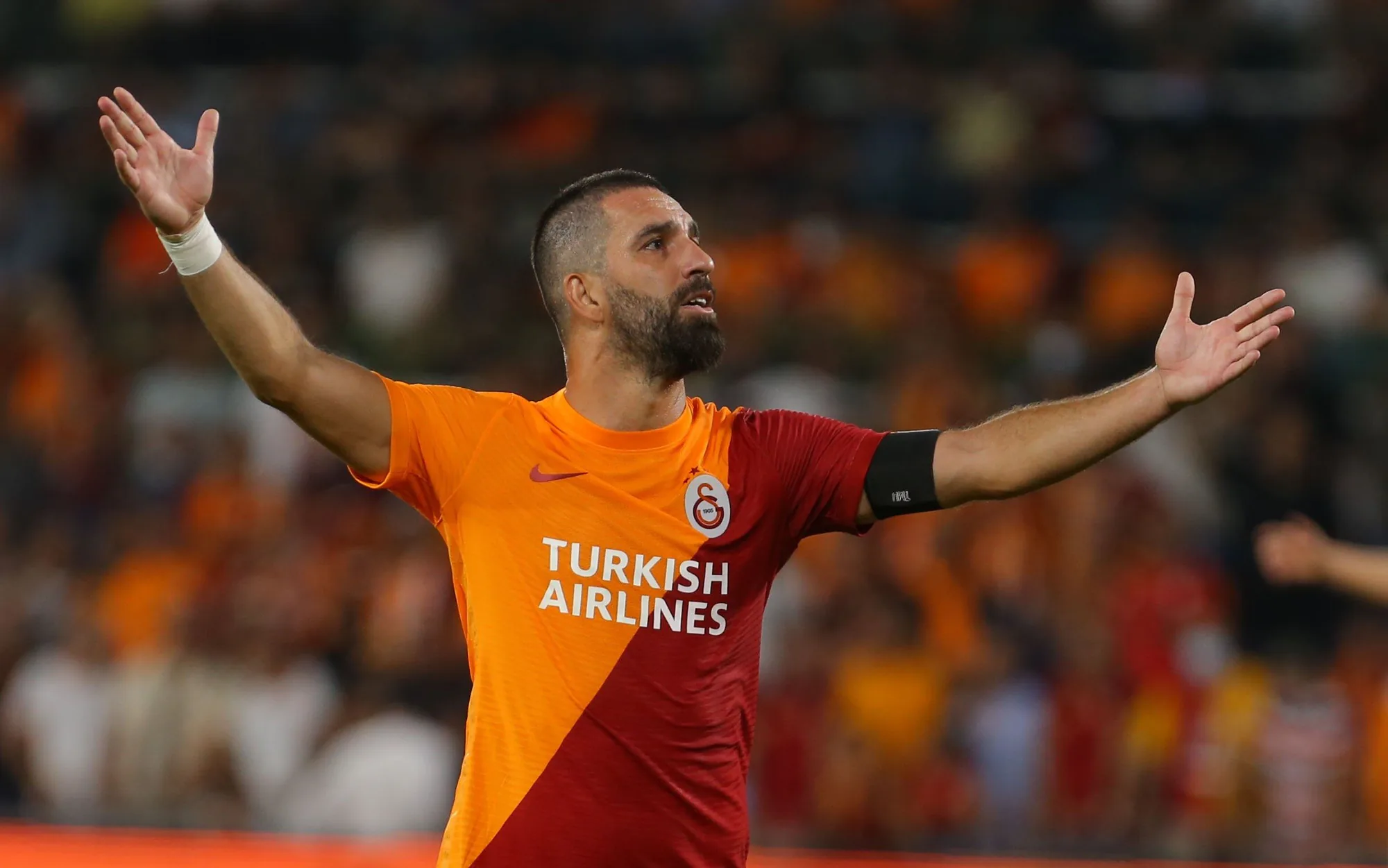 İlhan Mansız'dan Milli Takım Bombası: Arda Turan İddiası Gündemde İlhan Mansız'dan Milli Takım Bombası: Arda Turan İddiası Gündemde