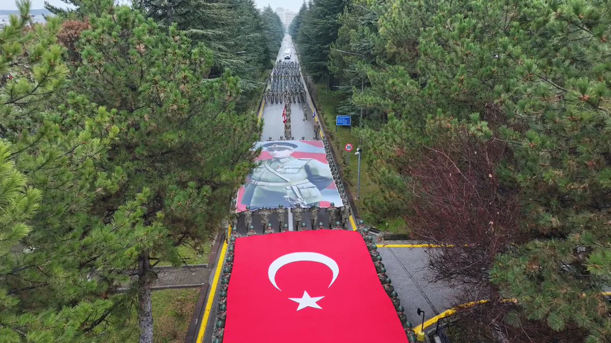 Gazi Mustafa Kemal Atatürk'ün Ankara'ya Gelişinin 105. Yıl Dönümü Kutlandı Gazi Mustafa Kemal Atatürk'ün Ankara'ya Gelişinin 105. Yıl Dönümü Kutlandı