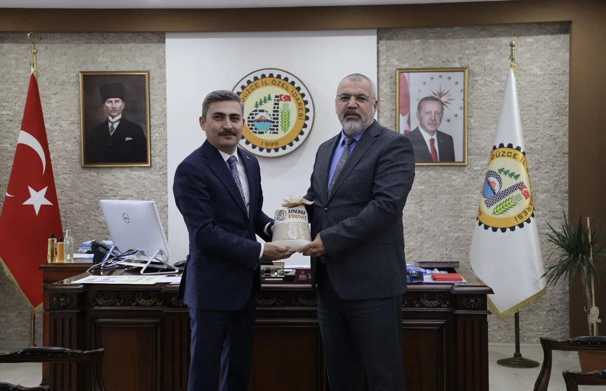Alevi Bektaşi Kültür ve Cemevi Başkanlığı Düzce İl Özel İdaresi Genel Sekreterini Ziyaret Etti Alevi Bektaşi Kültür ve Cemevi Başkanlığı Düzce İl Özel İdaresi Genel Sekreterini Ziyaret Etti