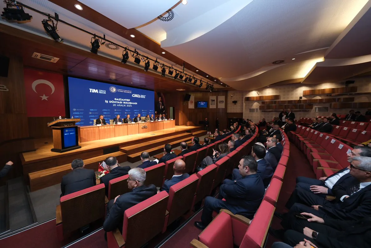 Ticaret Bakanı ile İş Dünyası Buluşması Ticaret Bakanı ile İş Dünyası Buluşması