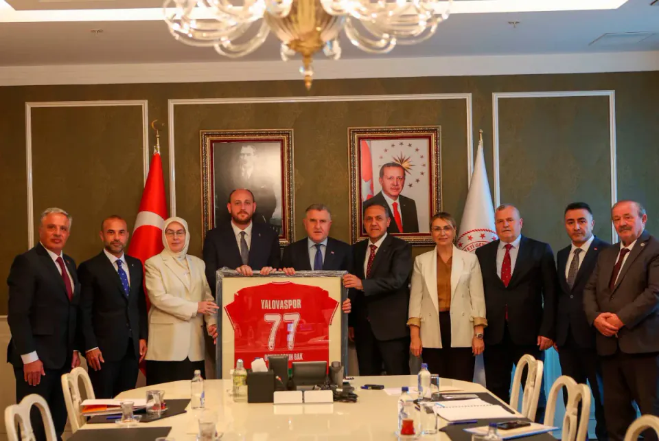 Yalova Heyeti Bakan Osman Aşkın Bak ile Spor Yatırımlarını Görüştü görseli