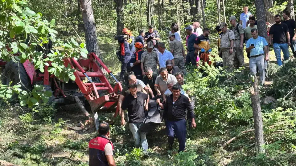 Gümüşhane'de Traktör Kazası: Orman İşçisi Mustafa Savaş Hayatını Kaybetti görseli