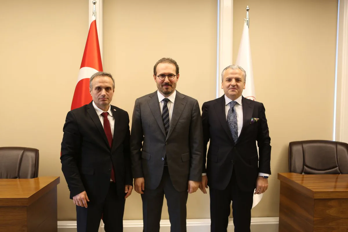 Türkiye İlaç ve Tıbbi Cihaz Kurumu'nda Önemli Nöbet Değişimi Türkiye İlaç ve Tıbbi Cihaz Kurumu'nda Önemli Nöbet Değişimi