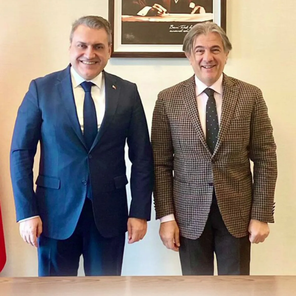 USHAŞ Genel Müdürü Tunus Büyükelçisi ile Stratejik İş Birliği Görüşmeleri Yaptı USHAŞ Genel Müdürü Tunus Büyükelçisi ile Stratejik İş Birliği Görüşmeleri Yaptı