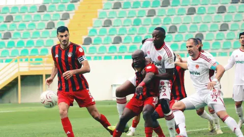 Trendyol 1. Lig: Ümraniyespor, Vanspor'u Deplasmanda 2-0 Yendi